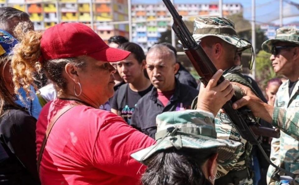 maduro arma a la poblacion civil