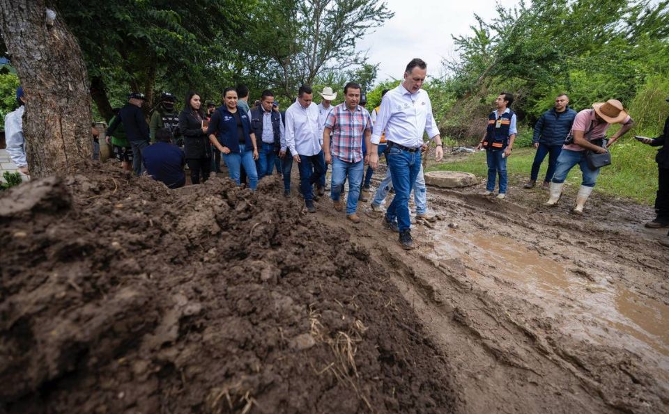 Mauricio Kuri atiende el desastre en la Sierra Gorda de Querétaro